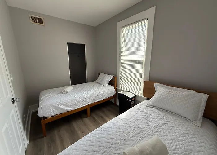 Privatunterkunft Beautiful Near Downtwon - Free Parking!