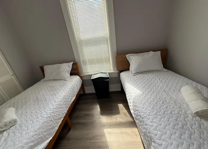 Beautiful Near Downtwon - Free Parking!