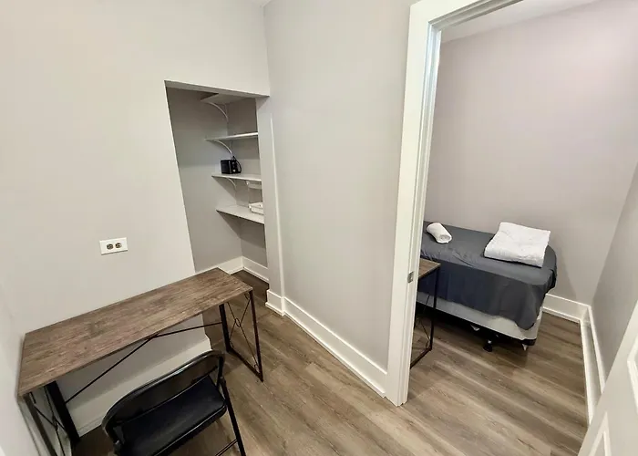 Beautiful Near Downtwon - Free Parking! *