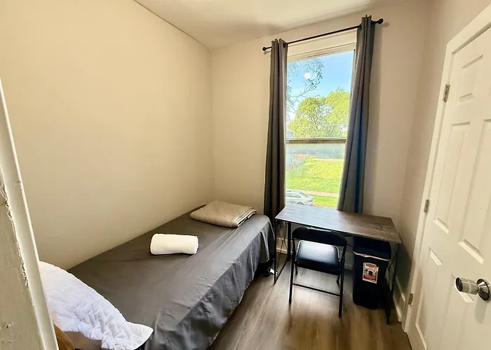Beautiful Near Downtwon - Free Parking! Privatunterkunft *